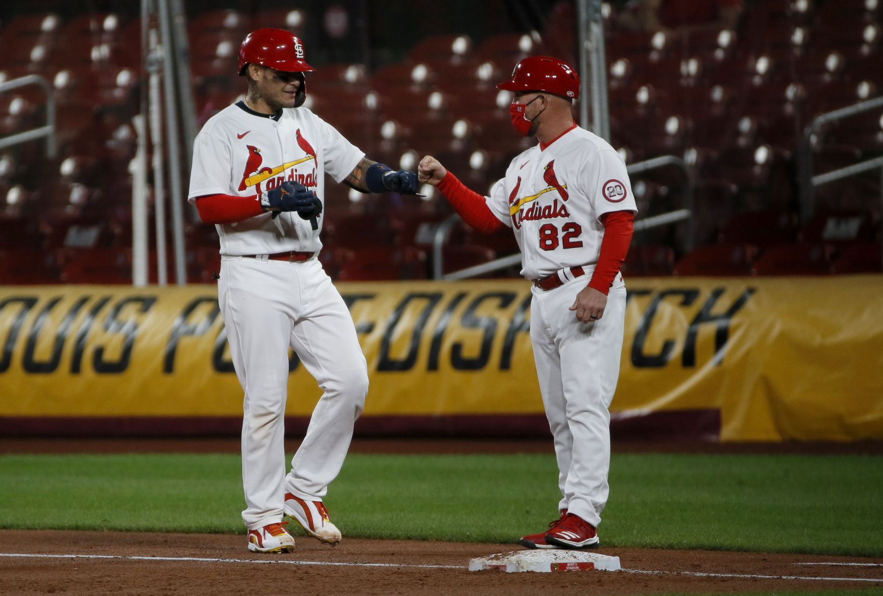 Cardinals host Brewers